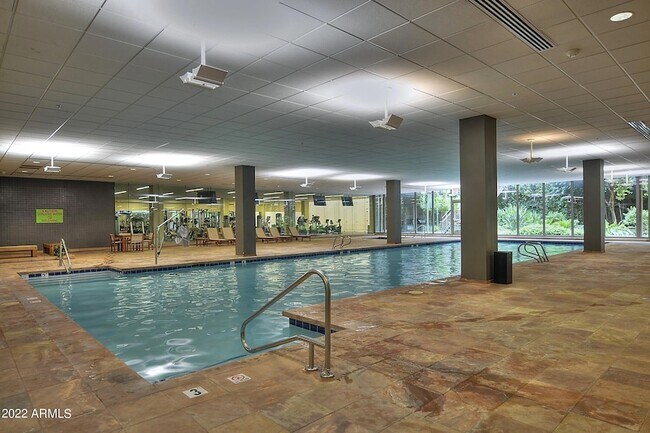 Building Photo - 7151 E Rancho Vista Dr