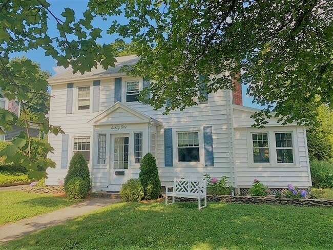 Building Photo - Short-Term Single Family Home Rental - Desirable Neighborhood