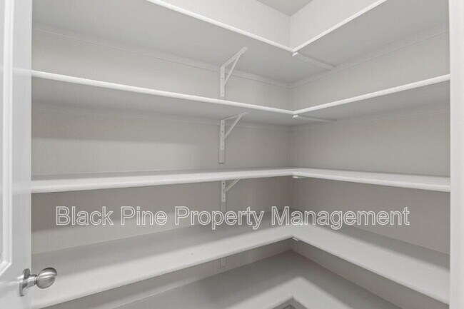 Building Photo - 7684 S Seabreeze Way