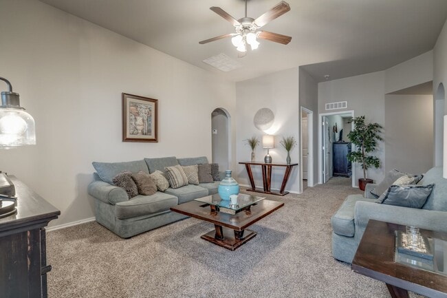 Building Photo - Deer Creek Schools