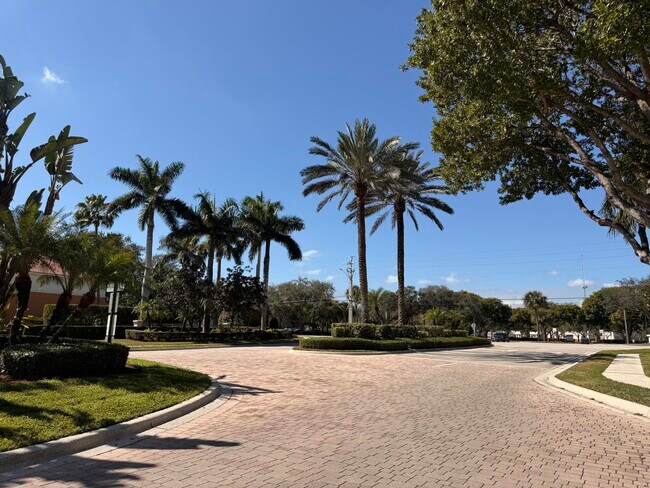 Building Photo - 7189 Briella Dr