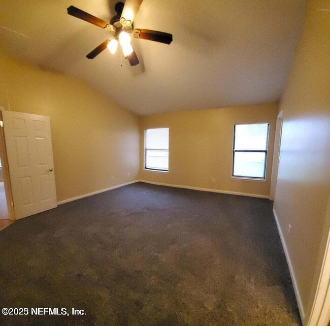 Building Photo - 1058 Waterfall Dr