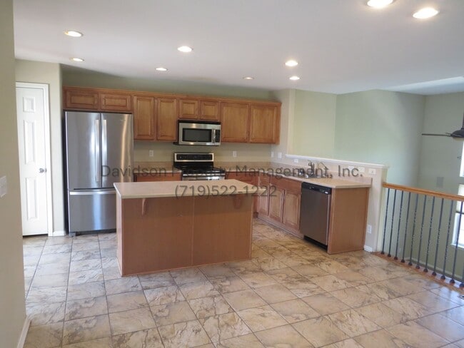 Building Photo - Charming 3 Bedroom Townhouse in South Colo...