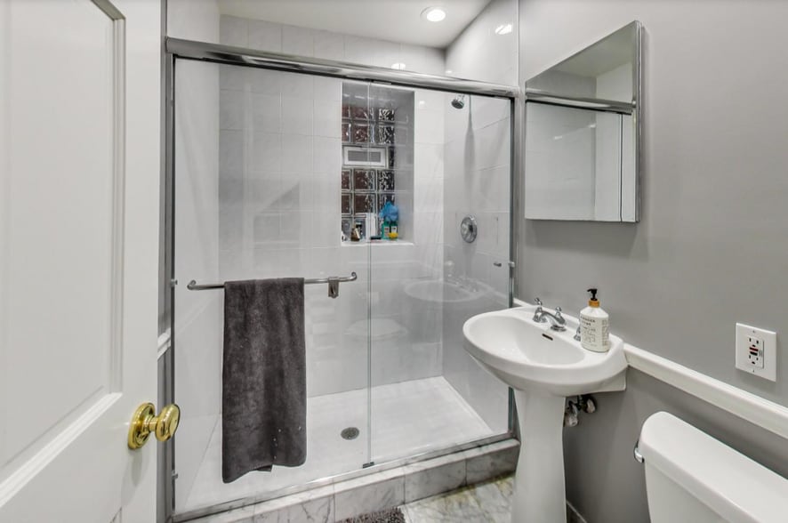 Downstairs bathroom - 719 S Claremont Ave