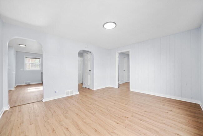 Building Photo - 420 Prospect Blvd
