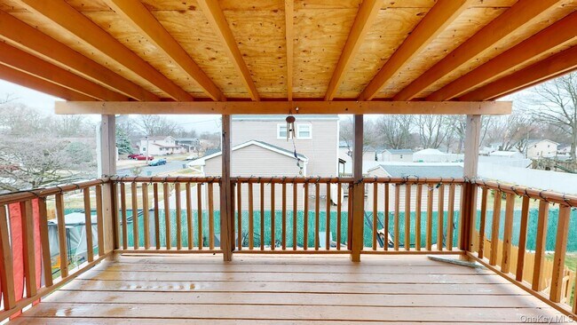 Building Photo - 511 Freeman Ave