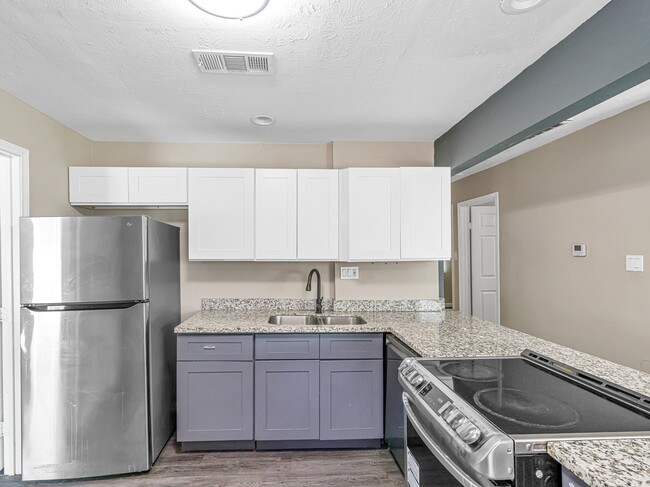 Building Photo - 4521 Stassen St