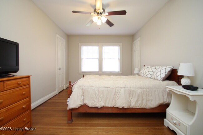 Building Photo - 514 Macon Ave