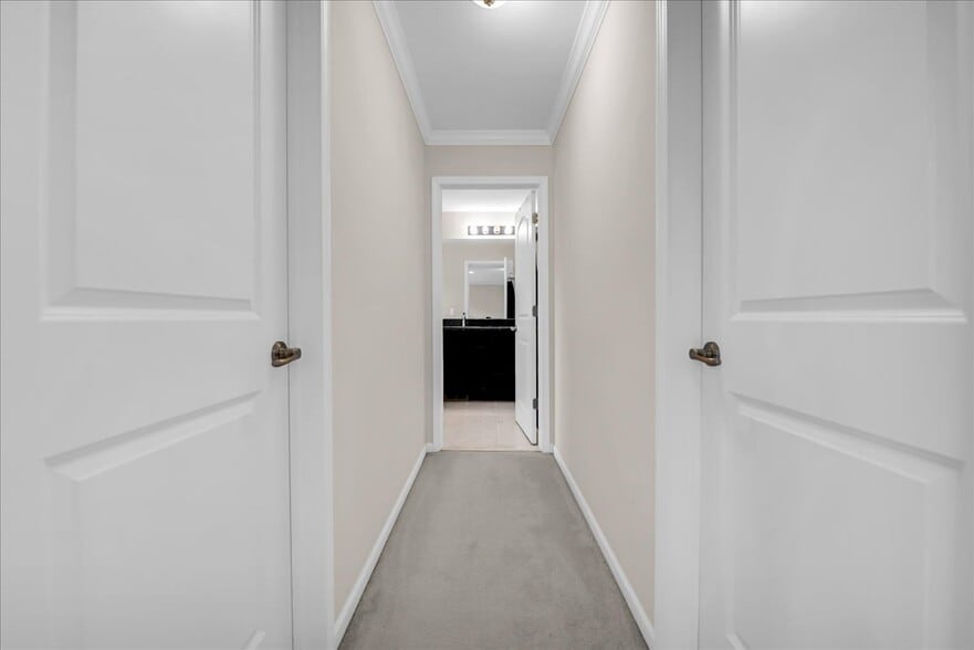 Building Photo - 41761 Steinbeck Gln
