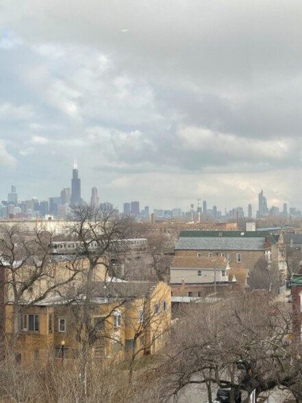 Building Photo - 2100 S Marshall Blvd