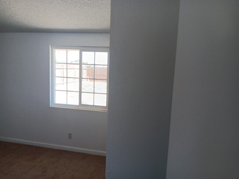 Building Photo - 9007 Columbine Ave