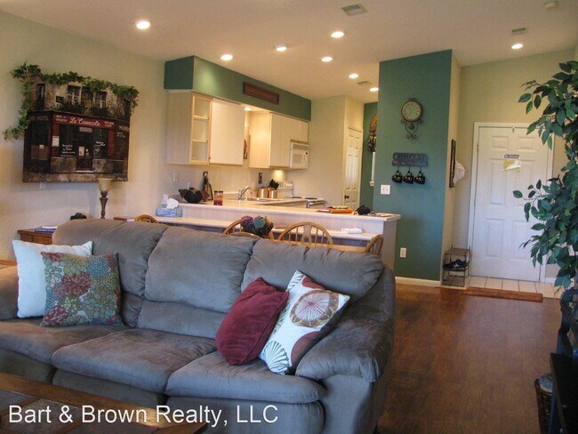 Building Photo - 110 W Rockford Dr