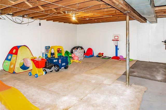 Building Photo - 613 E Washington St