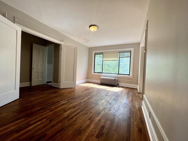 Primary Photo - 1 bedroom in Chicago IL 60626