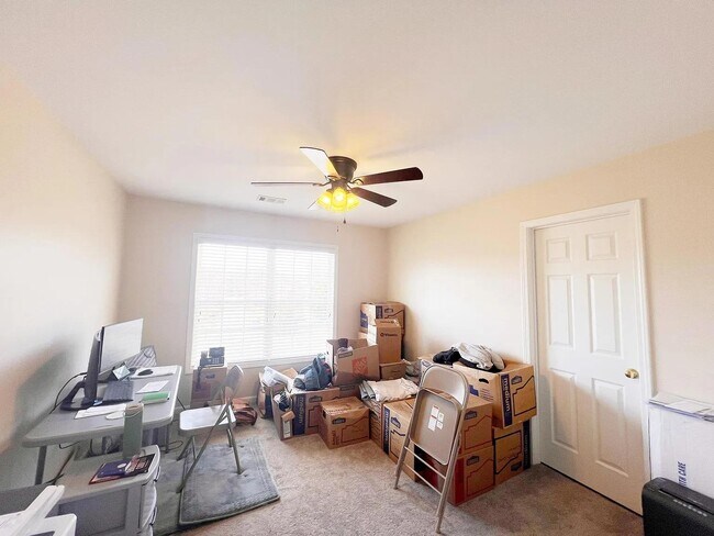 Building Photo - 514 Adeline Ct