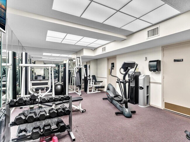 Building Photo - 3440 S Ocean Blvd