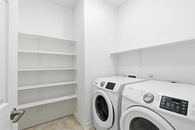 Building Photo - 209 Thurman Holt Rd