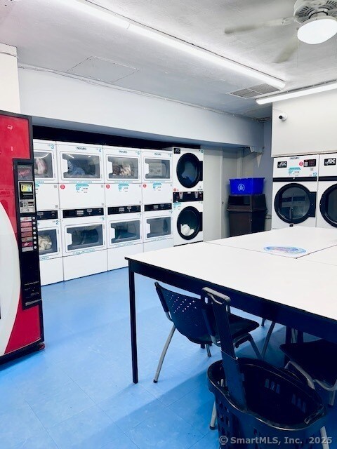 Building Photo - 2625 Park Ave