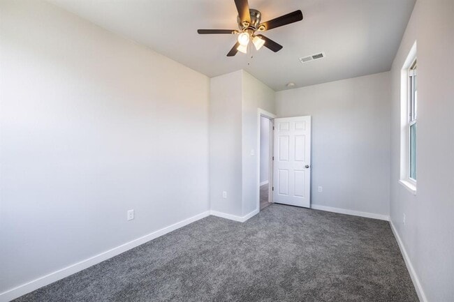 Building Photo - 600 Kimbro #B St