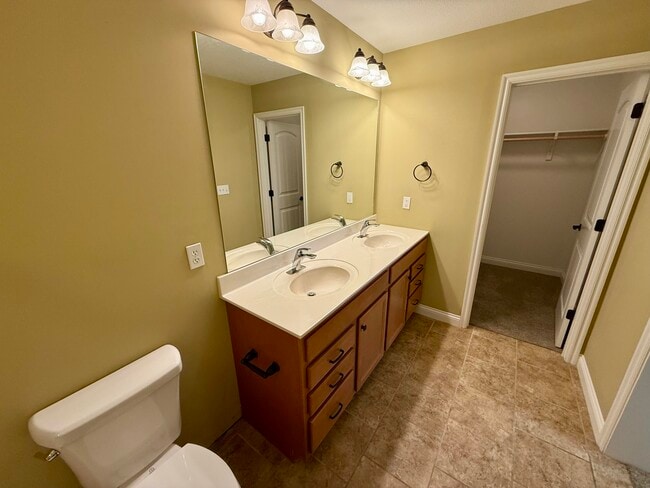 Building Photo - 101 Ulster Dr