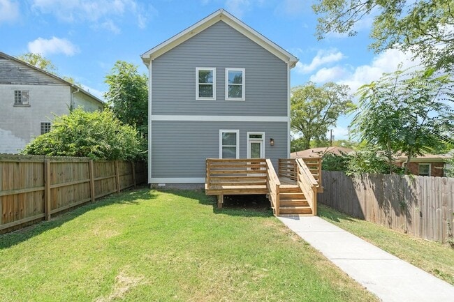 Building Photo - 1109 Cecilia Ave