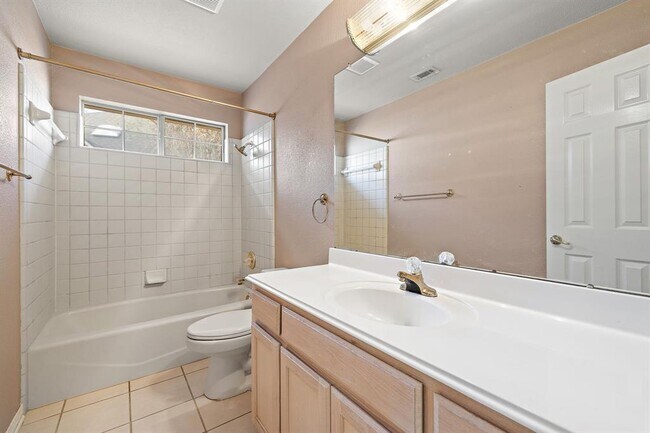 Building Photo - 2505 Merion Cove