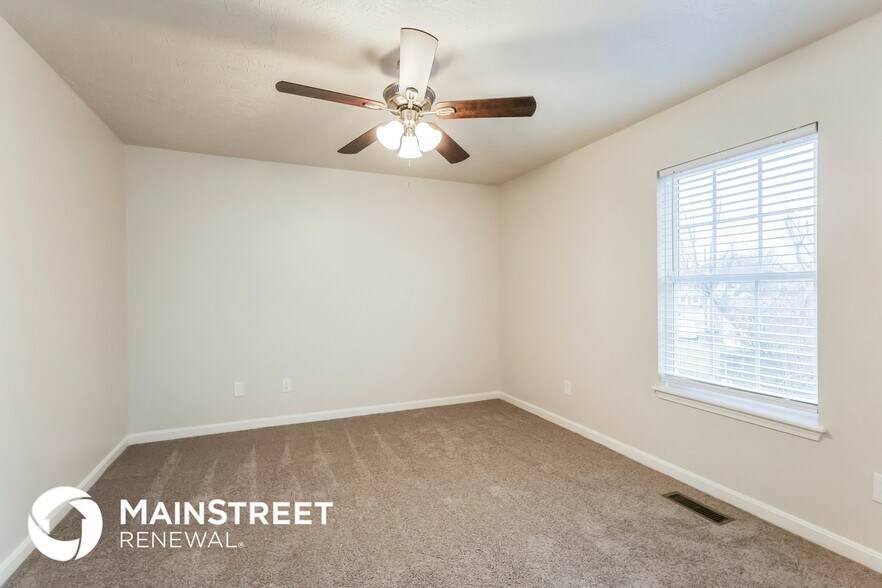 Building Photo - 10103 Lancewood Rd