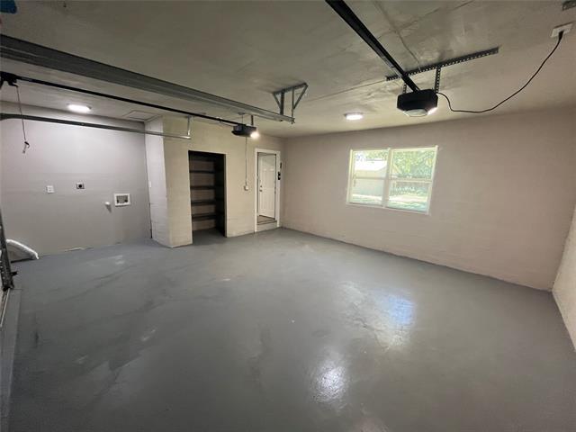 Building Photo - 9334 Homeplace Dr