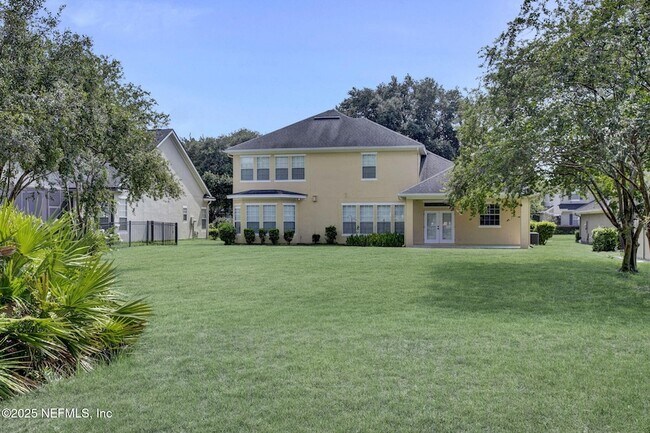 Building Photo - 1761 Highland View Dr