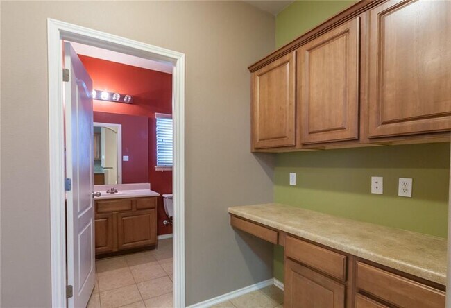 Building Photo - 642 Mcgarity-