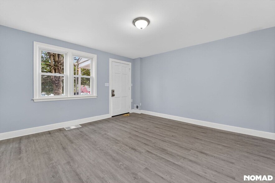 Building Photo - 8550 Oakleigh Rd