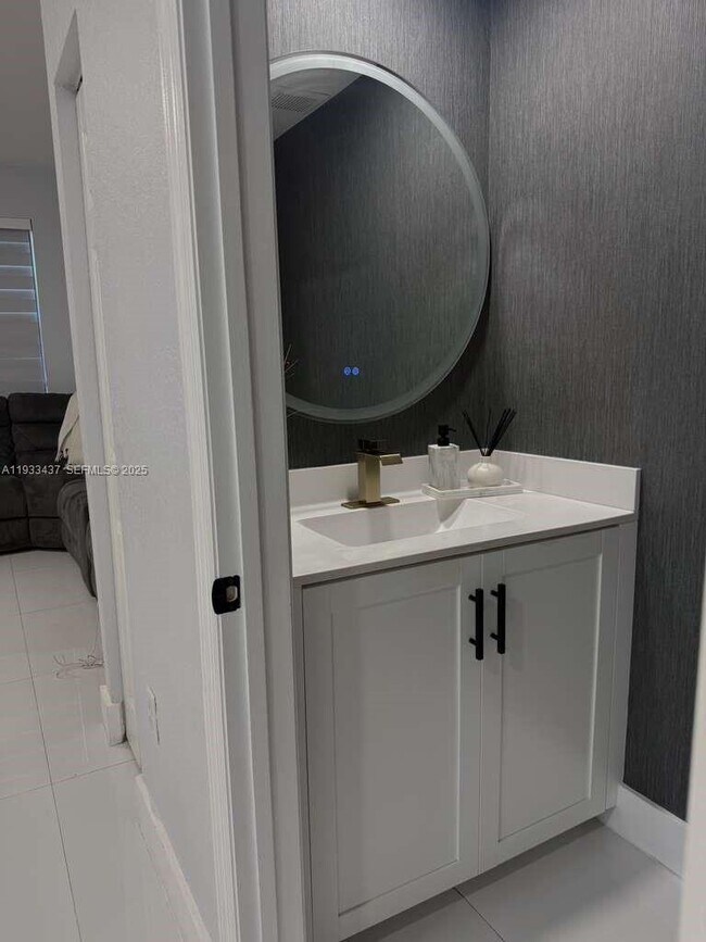 Building Photo - 10598 West 33rd Ct