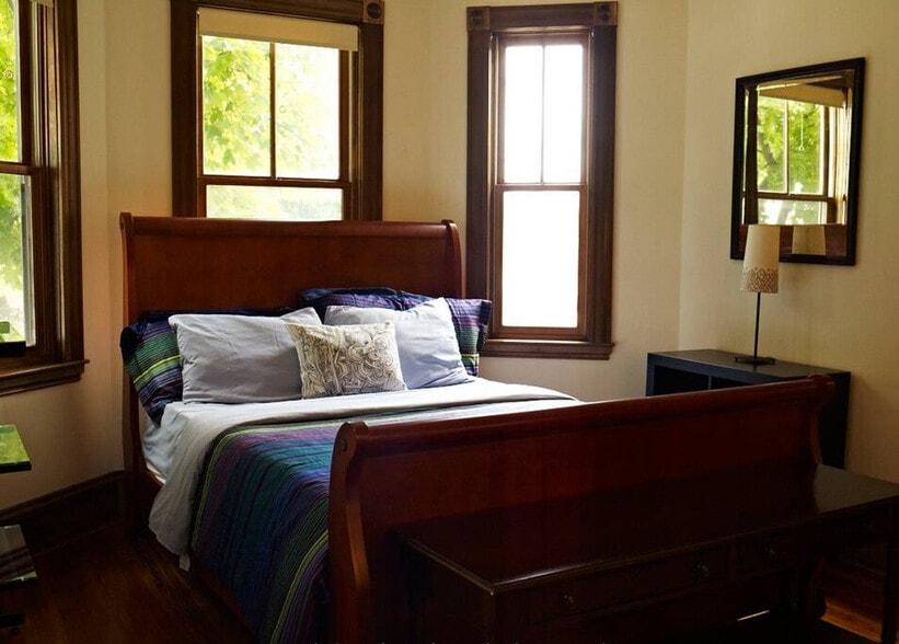 Building Photo - 230 Boston St