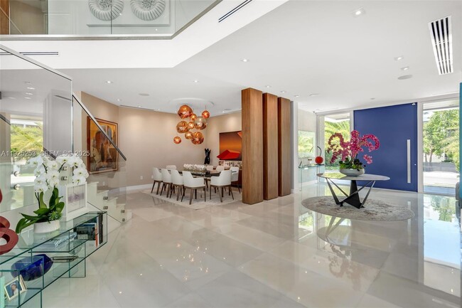 Building Photo - 420 Island Dr