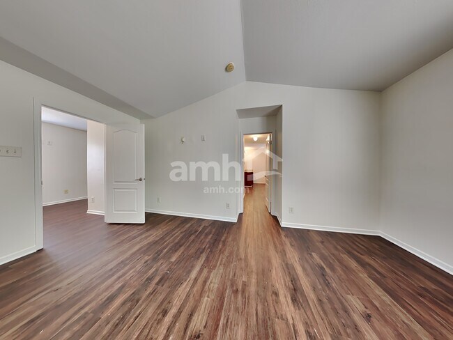 Building Photo - 308 Ranlo Ave