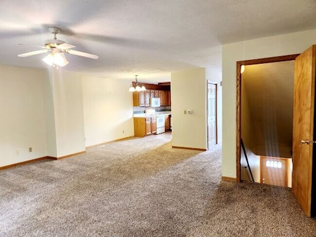 Building Photo - 892 Tremont St