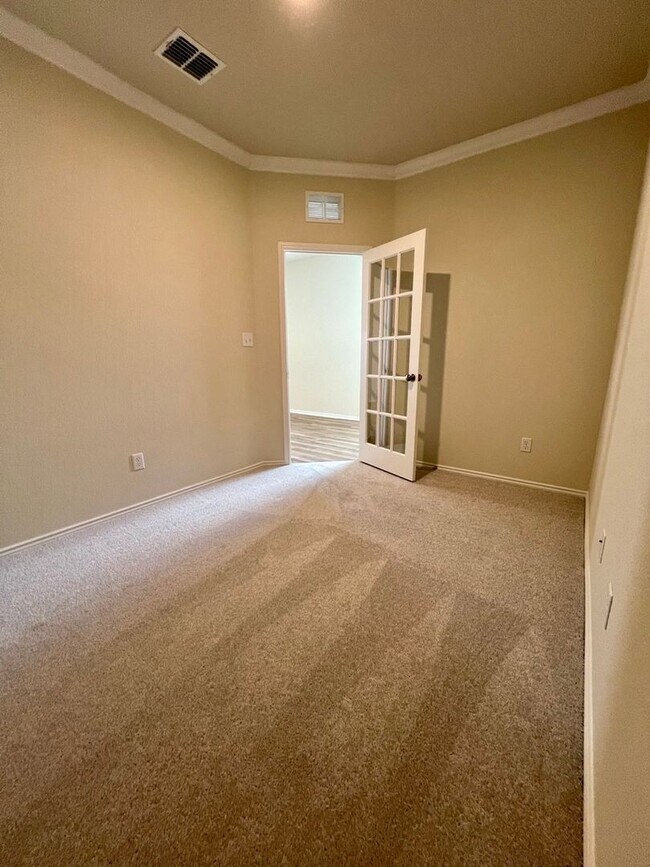 Building Photo - Charming 3BR 2BA House in Buda