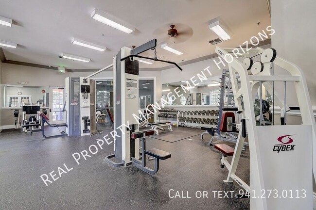 Building Photo - 4174 Central Sarasota Pkwy