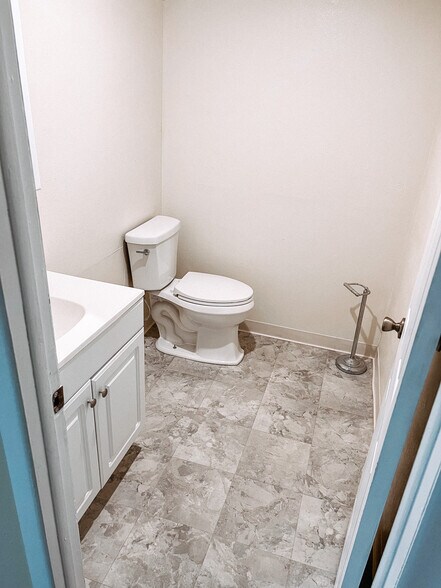 downstairs half bath - 1734 E Liberty Ave