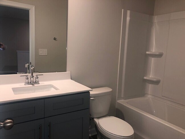 Building Photo - Newer Townhome with 1 Car Garage in Braemar Village! COMING SOON!