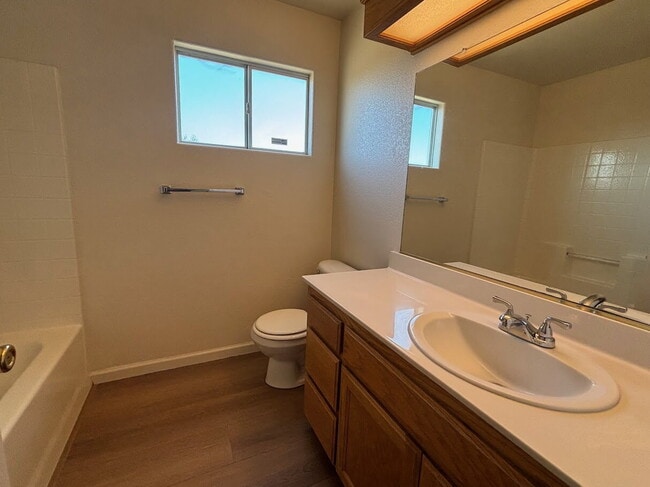 Building Photo - Well maintained 3 bedroom house in Newman
