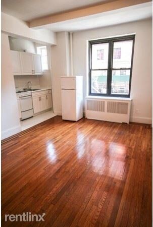 Primary Photo - 208 W 23rd St