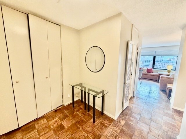 Building Photo - 65 E India Row