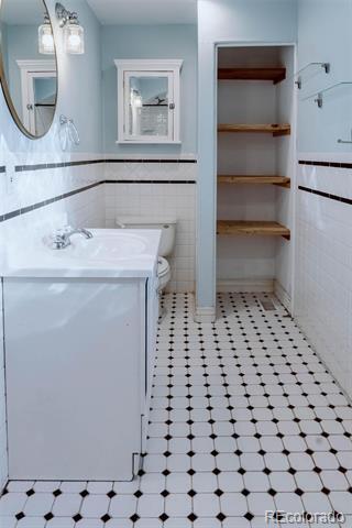 Building Photo - 620 E Willamette Ave