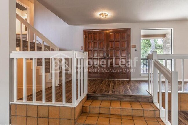 Building Photo - 2907 Burnt Oak St