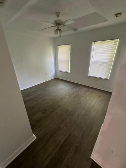 Building Photo - 2674 Mayaguana St