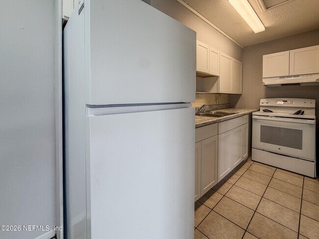 Building Photo - 1124 Woodruff Ave