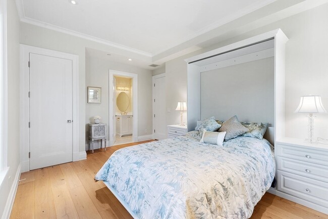 Building Photo - 35 Littles Point Rd