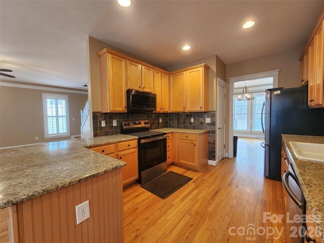 Building Photo - 7237 Atwater Ln