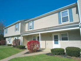townhome building - Rocky Creek Apartments
